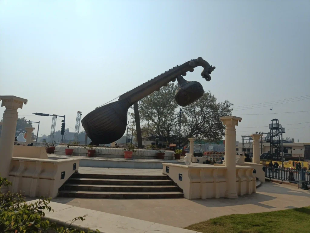 Ayodhya Travel Guide 2026: The iconic giant Veena at Lata Mangeshkar Chowk in Ayodhya.